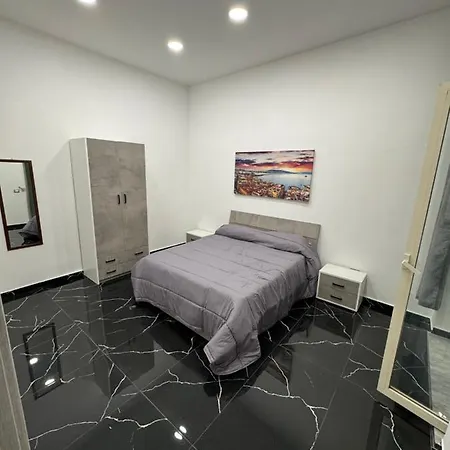 081napolivacanze نابولي